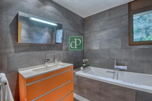 Exclusiva Casa Adosada en Venta en La Massana