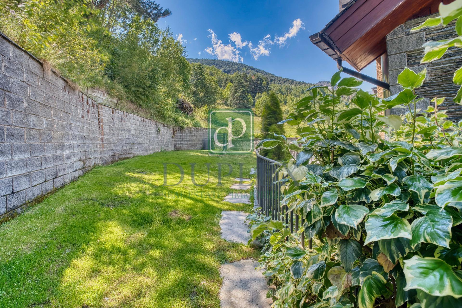 Exclusiva Casa Adosada en Venta en La Massana