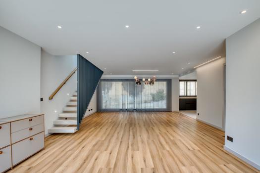 Atico triplex con piscina privada interior