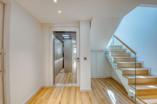 Atico triplex con piscina privada interior
