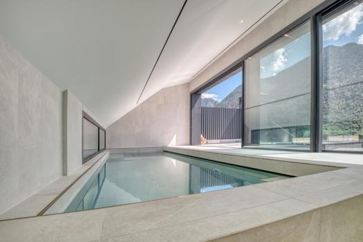 Atico triplex con piscina privada interior