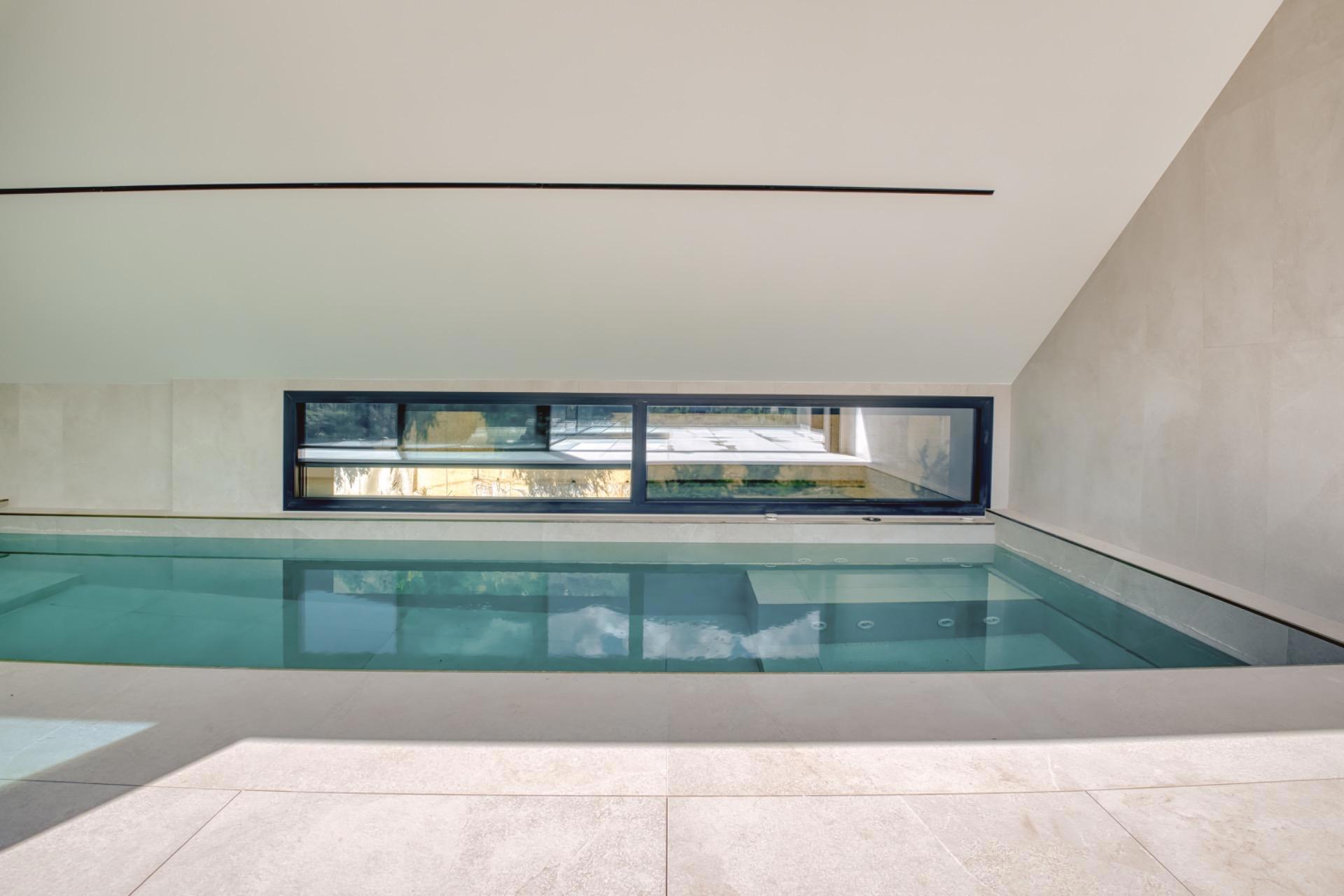 Atico triplex con piscina privada interior