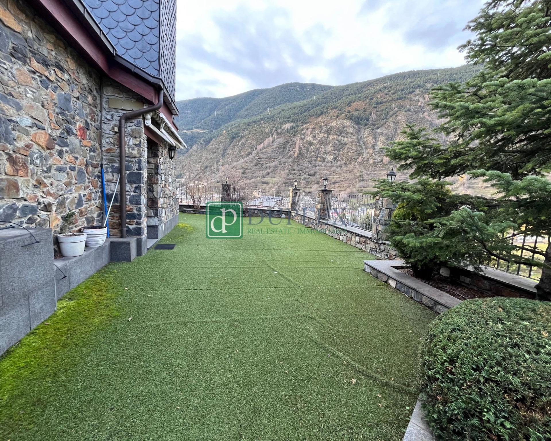 Chalet de excepción en Encamp con apartamento anexo