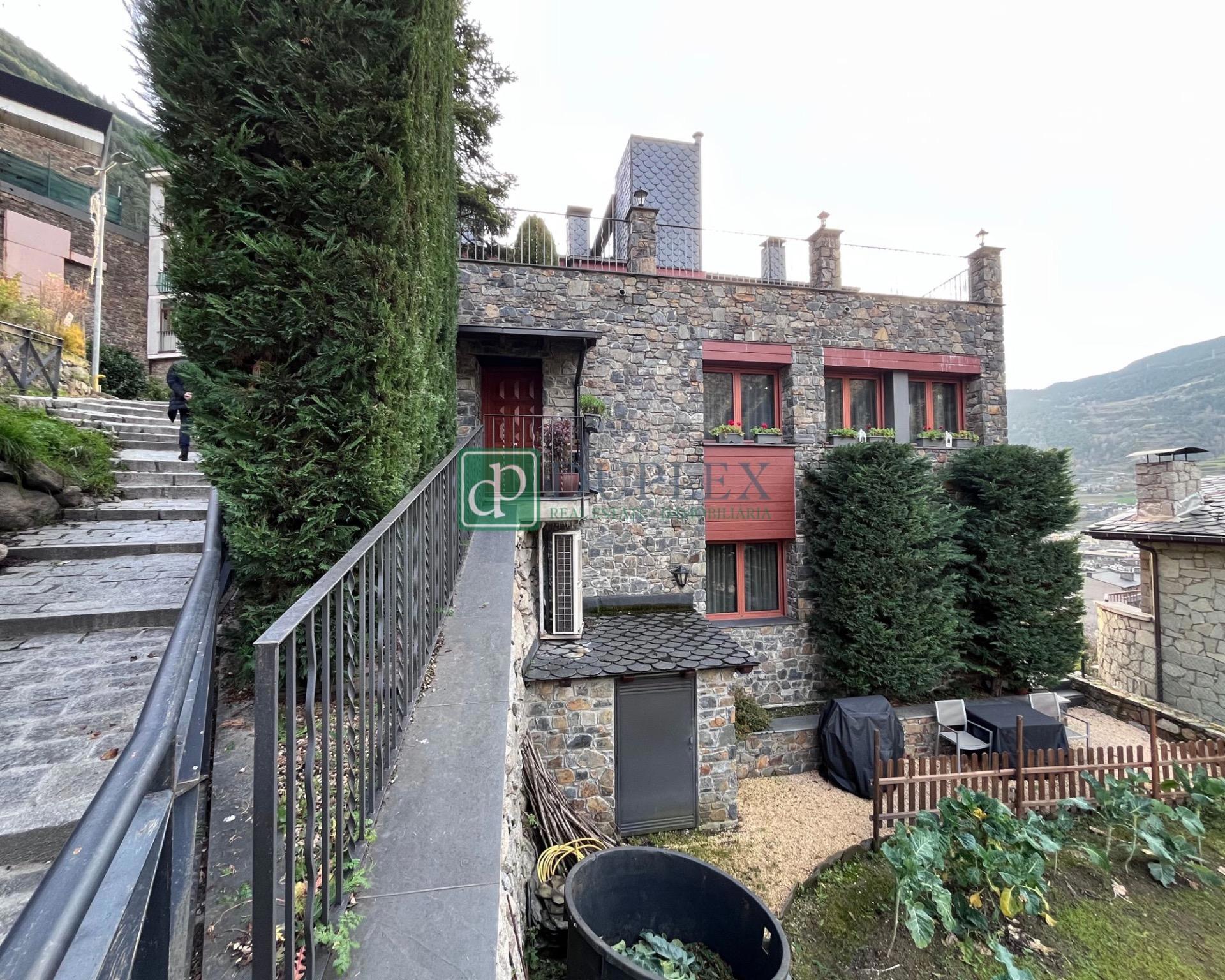 Chalet de excepción en Encamp con apartamento anexo