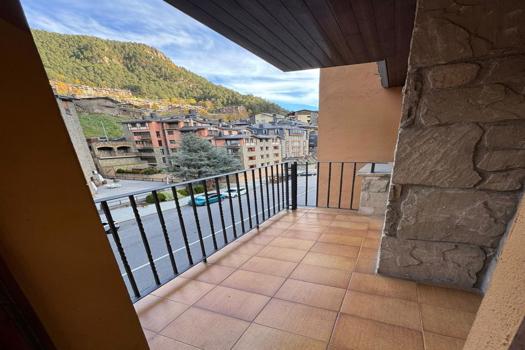 Apartamento de 100 m² en venta en Arinsal