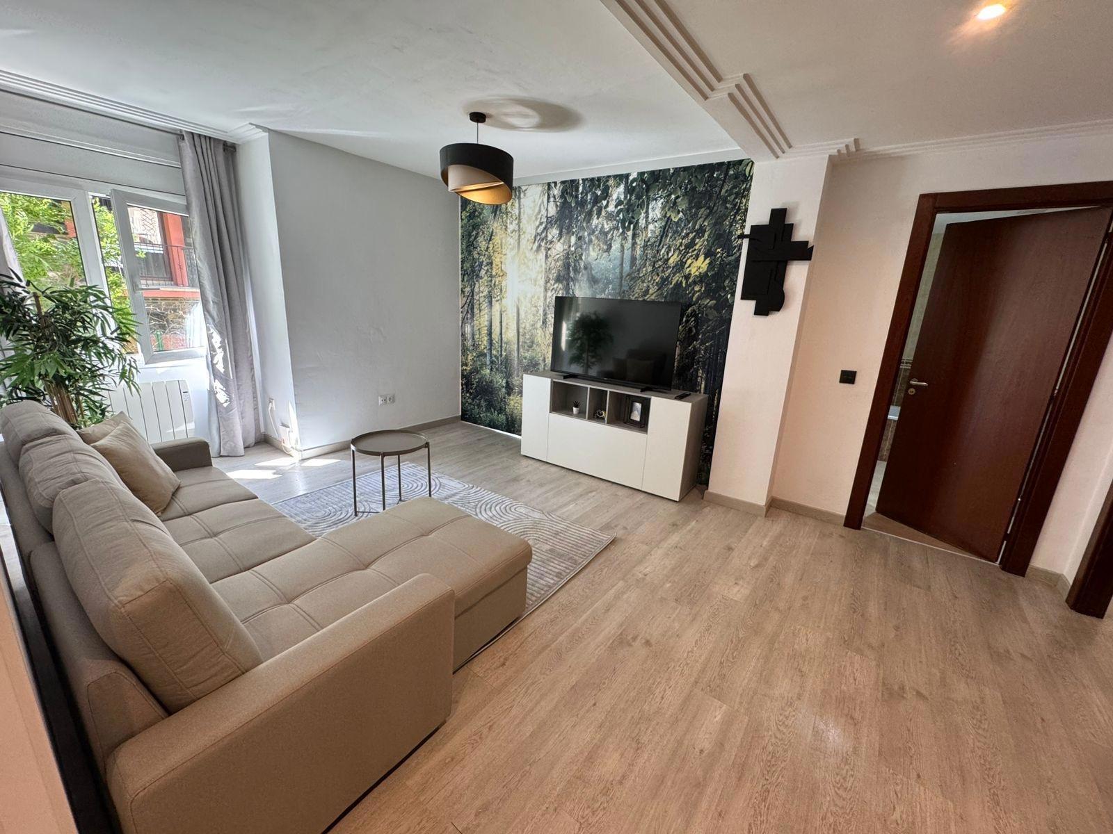 Se vende apartamento de 85 m² con tres habitaciones en Arinsal.