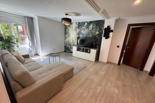 Se vende apartamento de 85 m² con tres habitaciones en Arinsal.