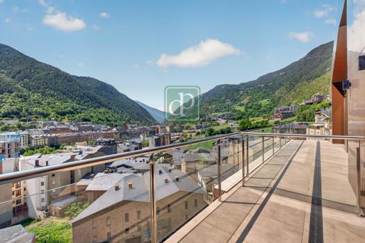 Àtic de tres habitacions en venda a Encamp